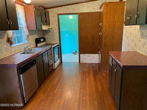 104 Ann St, Chocowinity, NC 27817 photo 3
