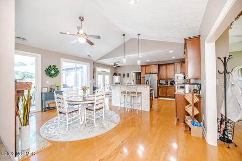 686 Cedar Pt, Vass, NC 28394 photo 13
