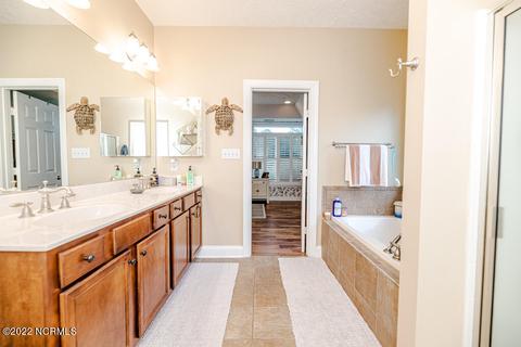 686 Cedar Pt, Vass, NC 28394 photo 38