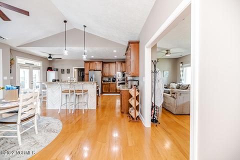 686 Cedar Pt, Vass, NC 28394 photo 12