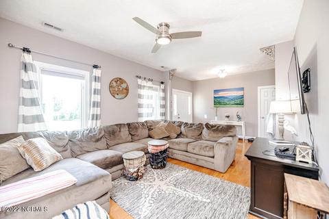 686 Cedar Pt, Vass, NC 28394 photo 8