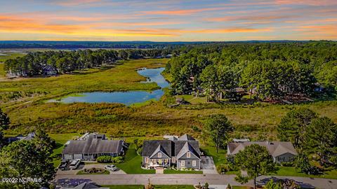 686 Cedar Pt, Vass, NC 28394 photo 2