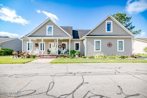 686 Cedar Pt, Vass, NC 28394 photo 1