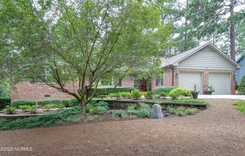 36 Thunderbird Cir, Pinehurst, NC 28374 photo 1