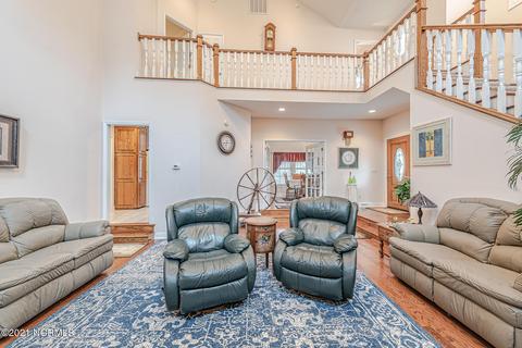 38 Oyster Point Ln, Hampstead, NC 28443 photo 8
