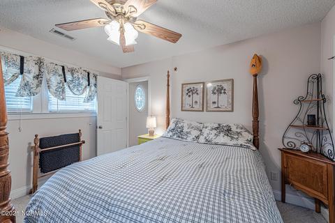 38 Oyster Point Ln, Hampstead, NC 28443 photo 37