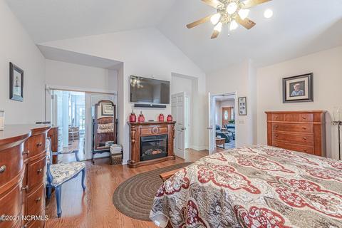 38 Oyster Point Ln, Hampstead, NC 28443 photo 17
