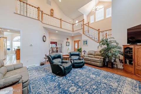 38 Oyster Point Ln, Hampstead, NC 28443 photo 9