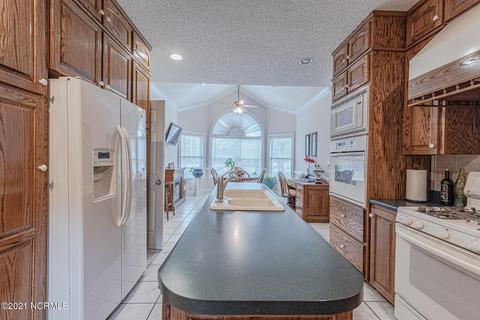 38 Oyster Point Ln, Hampstead, NC 28443 photo 27