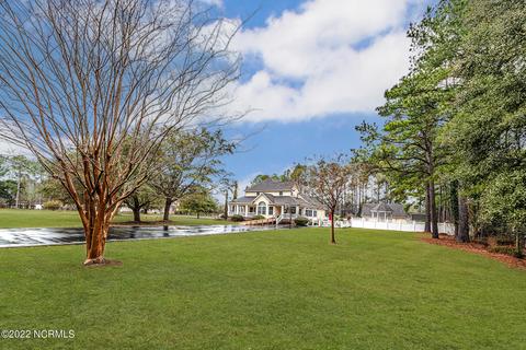 38 Oyster Point Ln, Hampstead, NC 28443 photo 3