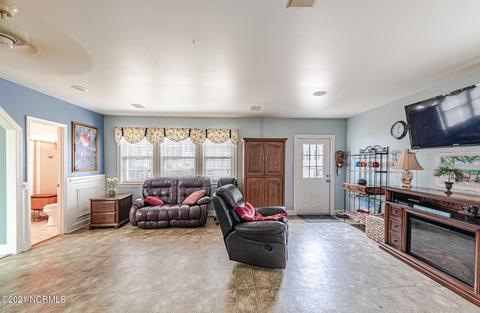 38 Oyster Point Ln, Hampstead, NC 28443 photo 40