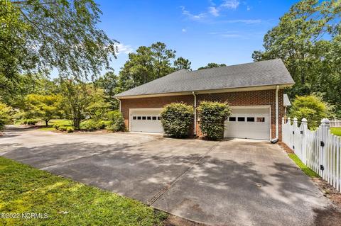 1007 Basil Dr, New Bern, NC 28562 photo 4