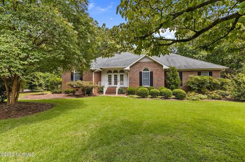 1007 Basil Dr, New Bern, NC 28562 photo 1