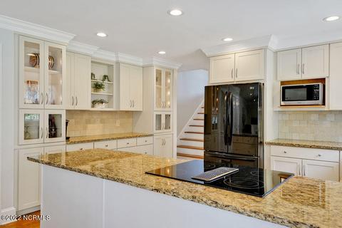 250 Mare Pond Pl, Hampstead, NC 28443 photo 8