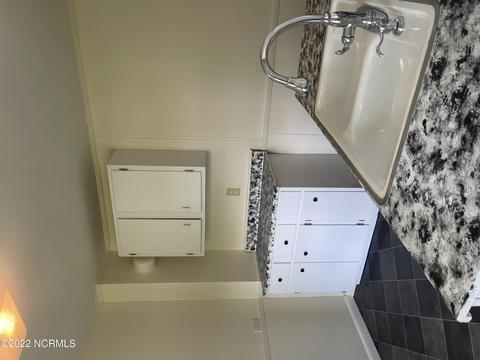 304 Monroe Ave, Hamlet, NC 28345 photo 21