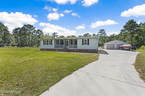 131 Doe Dr, Hubert, NC 28539 photo 1
