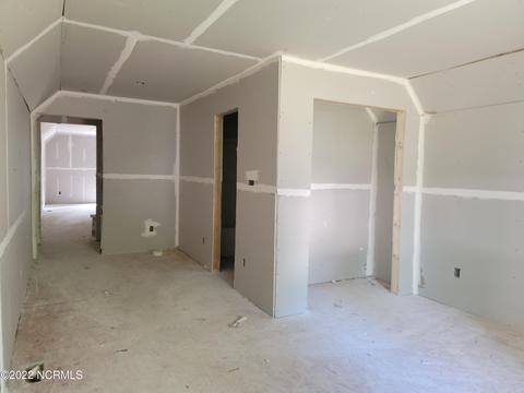 277 B And B Loop Rd, Raeford, NC 28376 photo 6