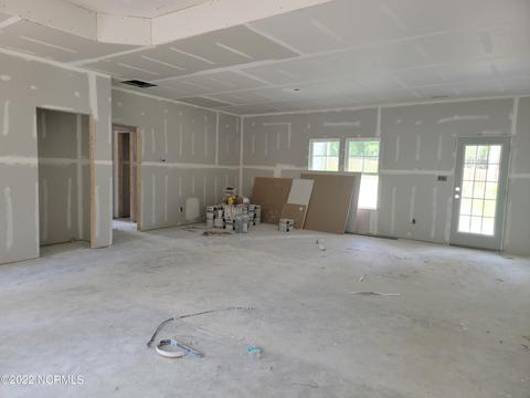 277 B And B Loop Rd, Raeford, NC 28376 photo 3