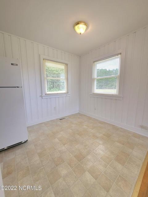 106 Hale St, Windsor, NC 27983 photo 9