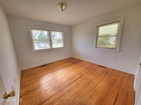106 Hale St, Windsor, NC 27983 photo 13