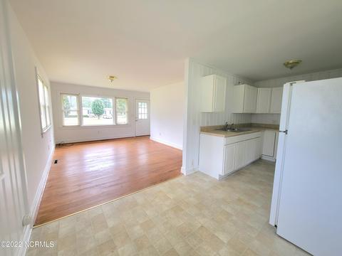 106 Hale St, Windsor, NC 27983 photo 5