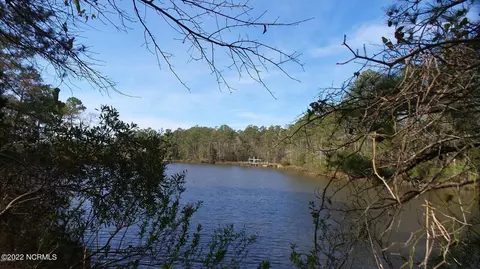 206 Brite Ln, Oriental, NC 28571