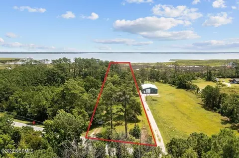 2744 Highway 70 Beaufort Nc, Beaufort, NC 28516
