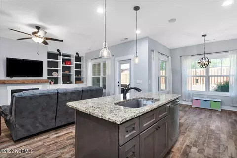 985 Monticello Dr, Pinehurst, NC 28374 photo 6