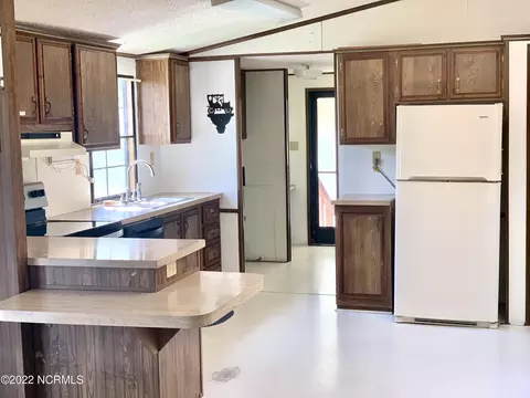 210 Cabin Ct, Hampstead, NC 28443 photo 15