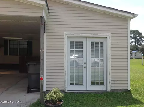 210 Cabin Ct, Hampstead, NC 28443 photo 5