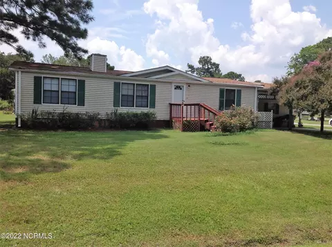 210 Cabin Ct, Hampstead, NC 28443 photo 4