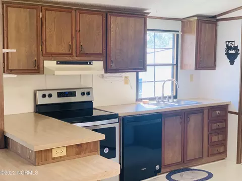 210 Cabin Ct, Hampstead, NC 28443 photo 14