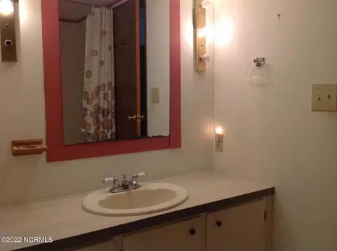 210 Cabin Ct, Hampstead, NC 28443 photo 23