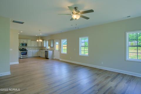 419 Sundown Ct, Hubert, NC 28539 photo 12