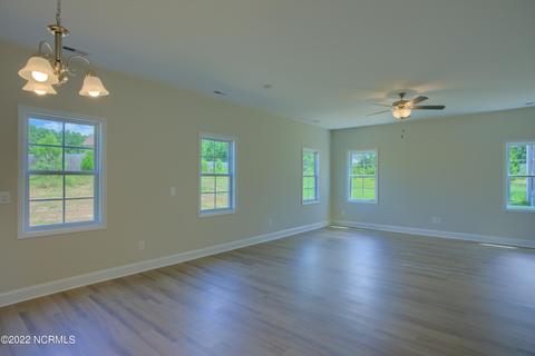 419 Sundown Ct, Hubert, NC 28539 photo 11