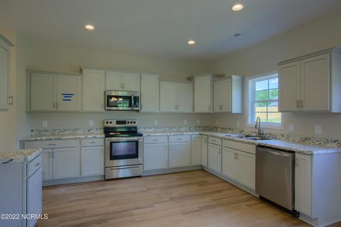 419 Sundown Ct, Hubert, NC 28539 photo 8