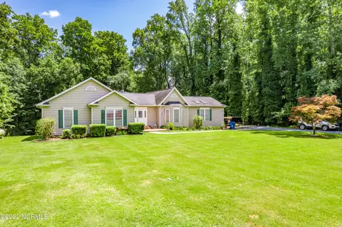 615 Carson St, Troy, NC 27371 photo 2