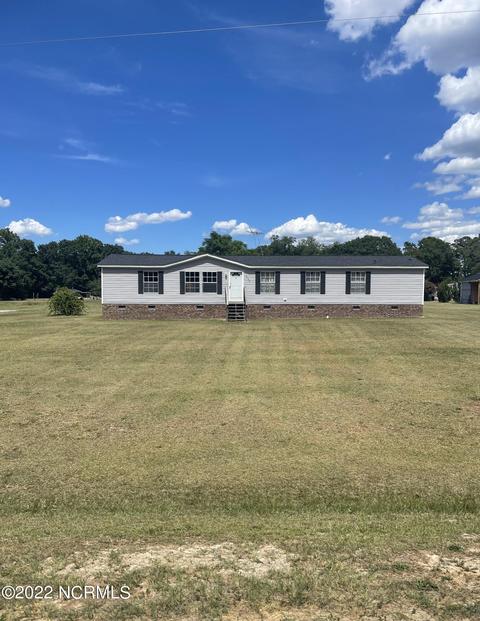 6132 Five Bridge Rd, Clinton, NC 28328 photo 1