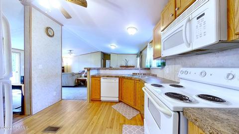 6132 Five Bridge Rd, Clinton, NC 28328 photo 5