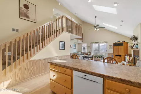 414 33rd St, Sunset Beach, NC 28468 photo 7