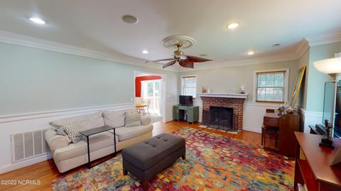 408 E First St, Princeton, NC 27569 photo 11