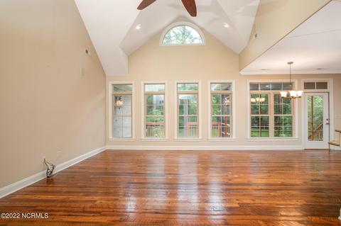 117 Covey Ct, New Bern, NC 28560 photo 2
