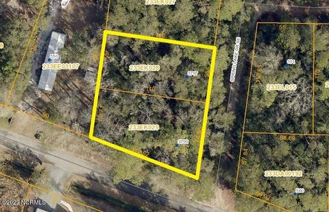 3797 Spring Lake Dr SE, Bolivia, NC 28422