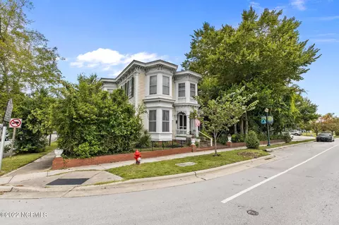 518 Broad St, New Bern, NC 28560