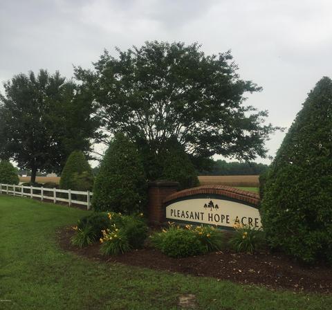 5123 Pleasant Ct, Elm City, NC 27822