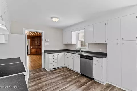 412 E 2nd Ave, Chadbourn, NC 28431 photo 5