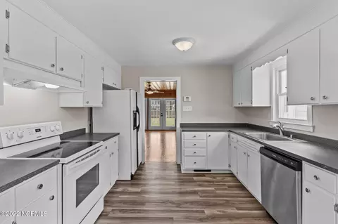 412 E 2nd Ave, Chadbourn, NC 28431 photo 6