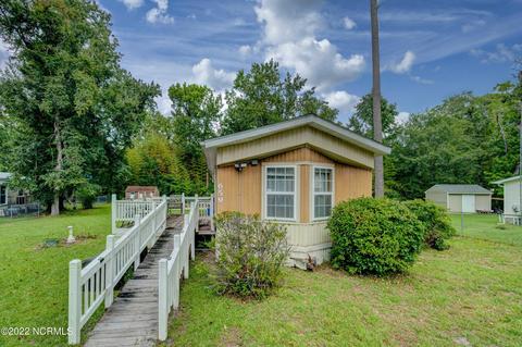 659 Lea Dr, Hampstead, NC 28443 photo 3