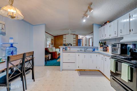 659 Lea Dr, Hampstead, NC 28443 photo 22