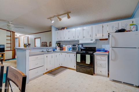 659 Lea Dr, Hampstead, NC 28443 photo 23